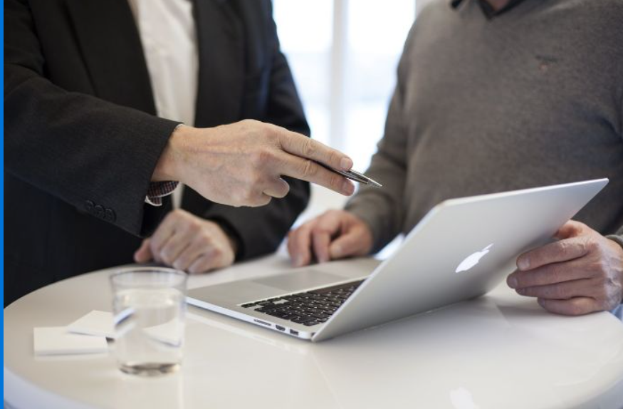 Asignación de participación en sociedad de profesionales a contabilidad del empresario individual.